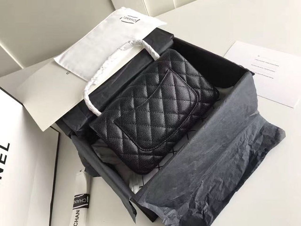 CHL - Small Classic Handbag SilLusso Official - Hardware Black For Women Bags, Shoulder and Crossbody Bags 7.8in/20LO A01113