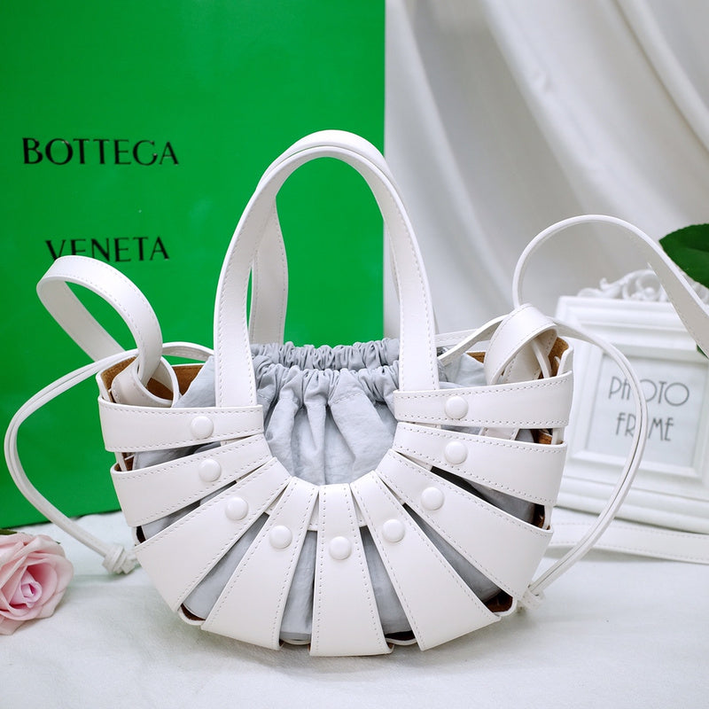 LO - BV Bags - 089