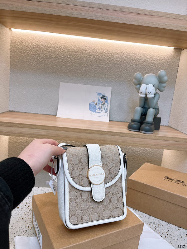 LO - CCH Bags - 237