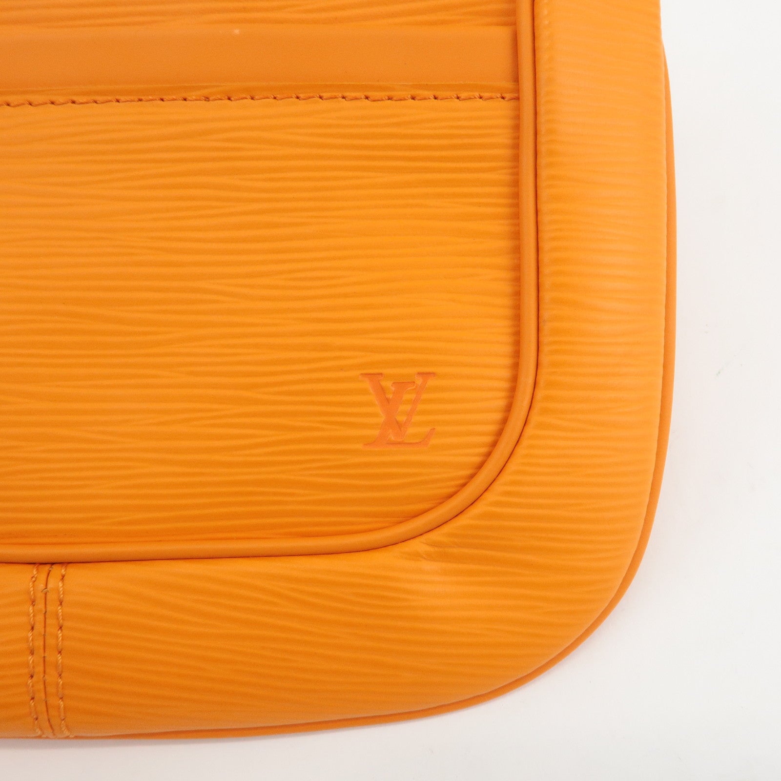LO-LV bags 3918