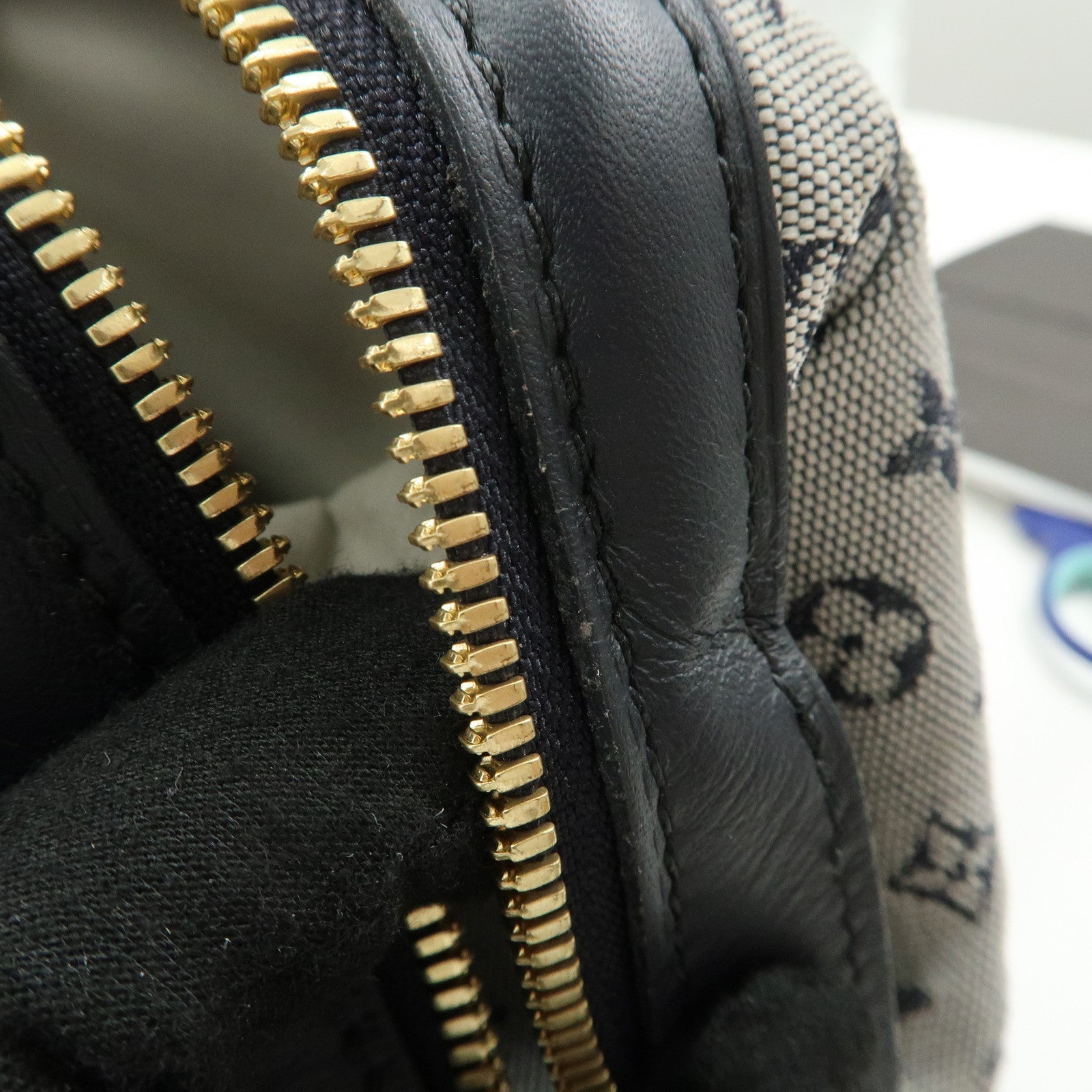 LO-LV bags 3943