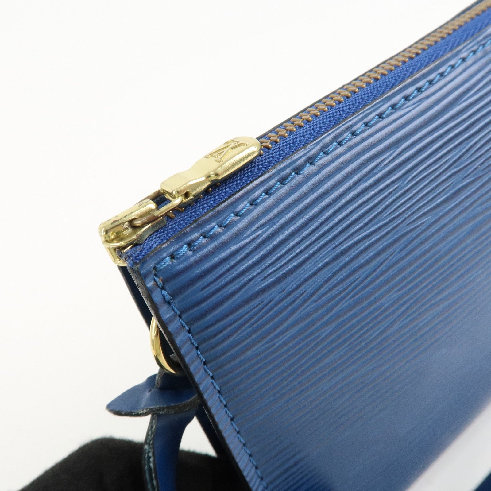 LO-LV bags 3822