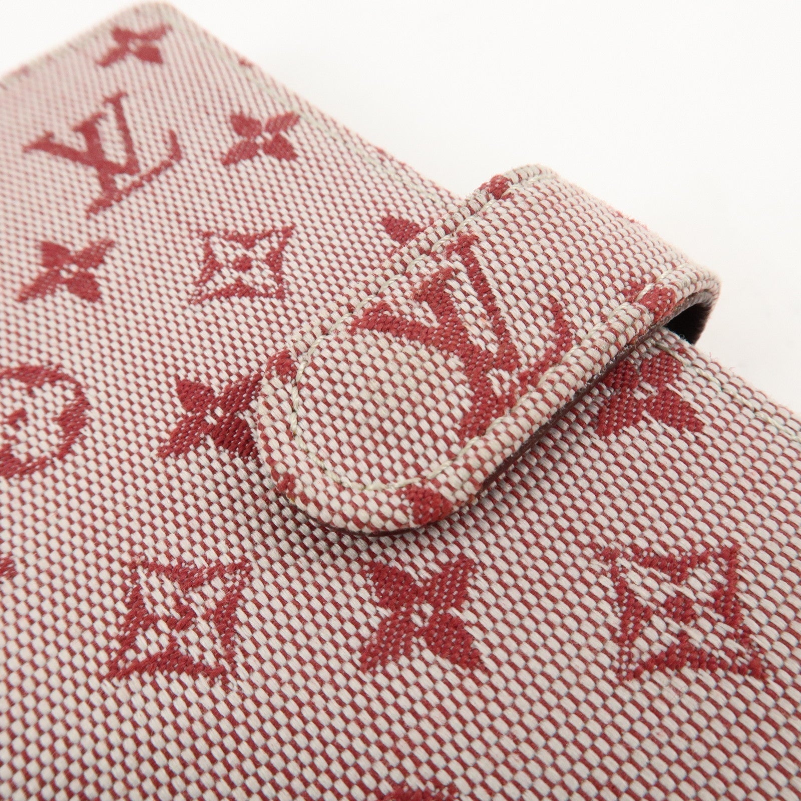 LO-LV bags 3875