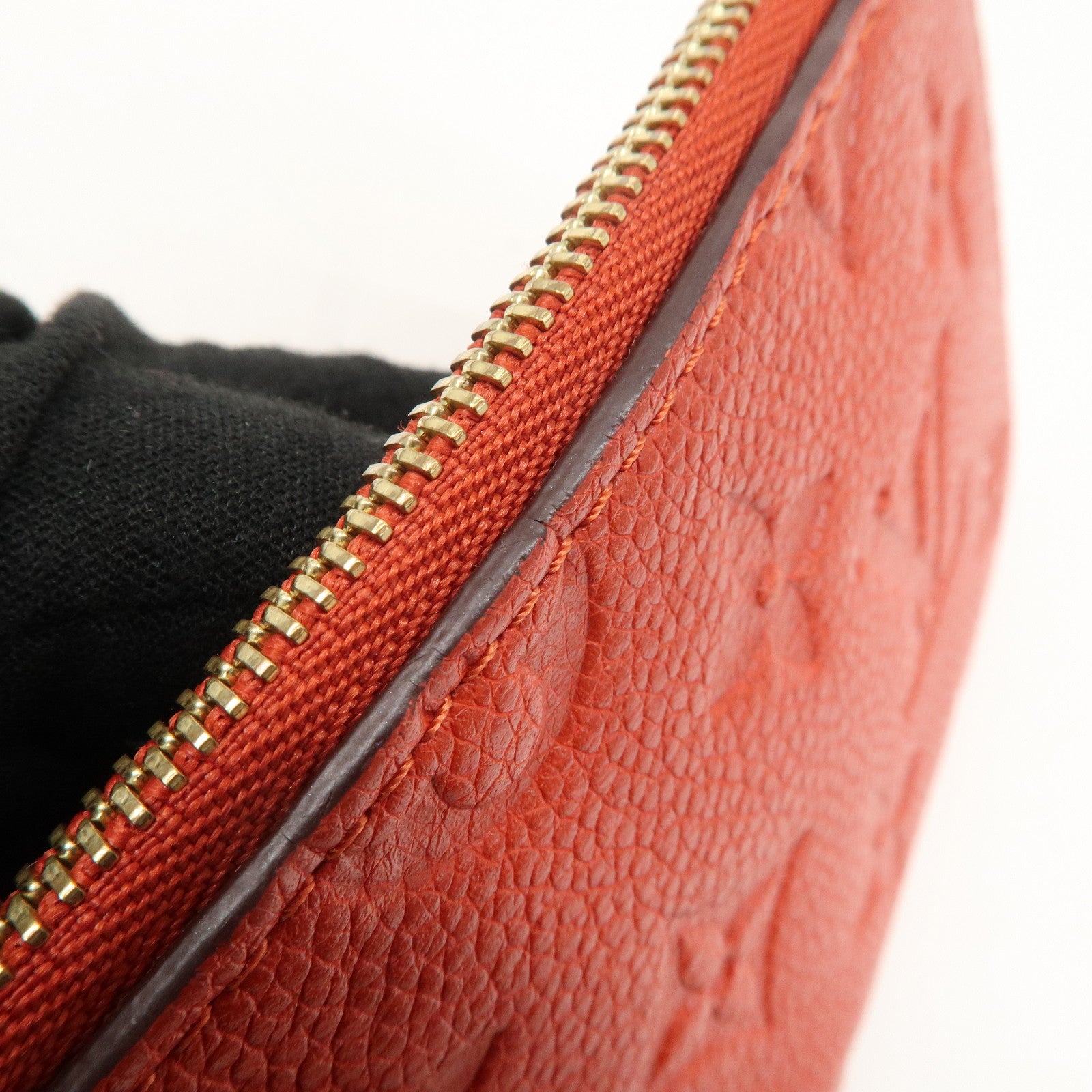 LO-LV bags 3880