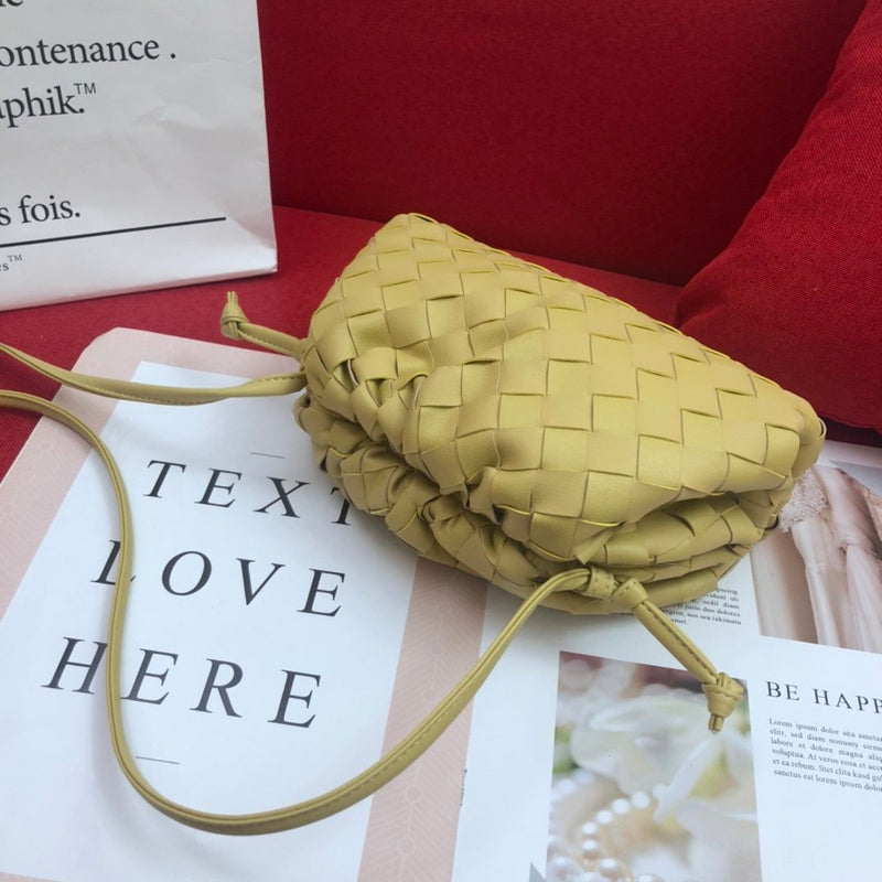 B-VENETA STYLISH HANBAGS FOR WOMEN - 244