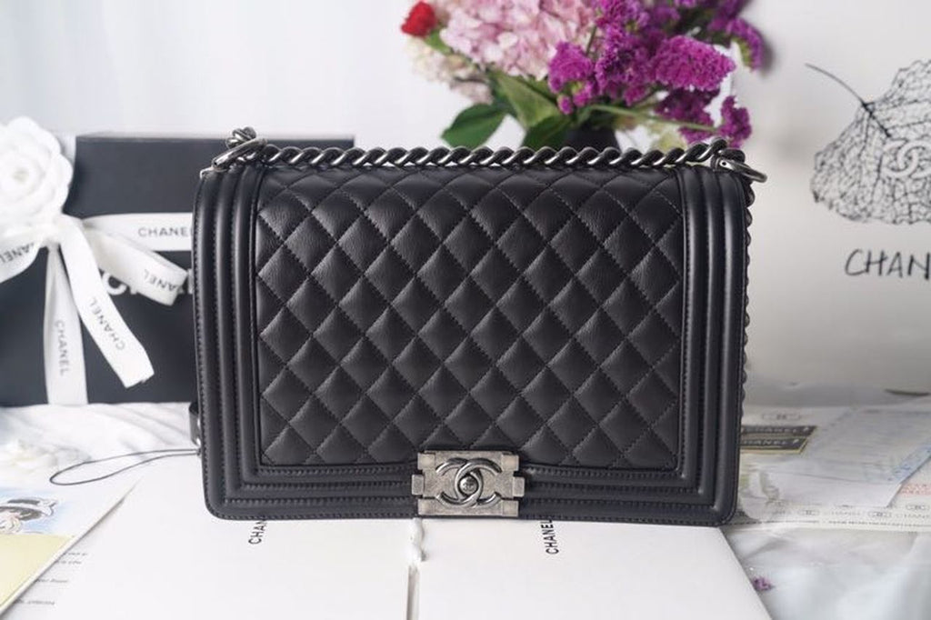 CHL -  LeBoy Bag 28LO Lambskin Leather Antique SilLusso Official - Hardware Spring/SuMM - er Collection, Black