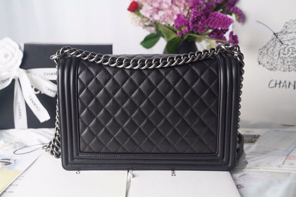 CHL -  LeBoy Bag 28LO Lambskin Leather Antique SilLusso Official - Hardware Spring/SuMM - er Collection, Black