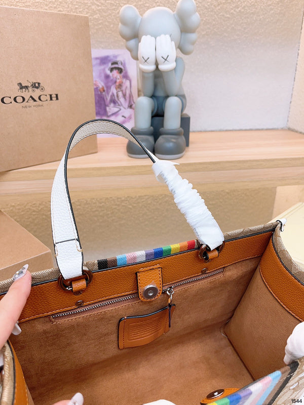 LO - CCH Bags - 137