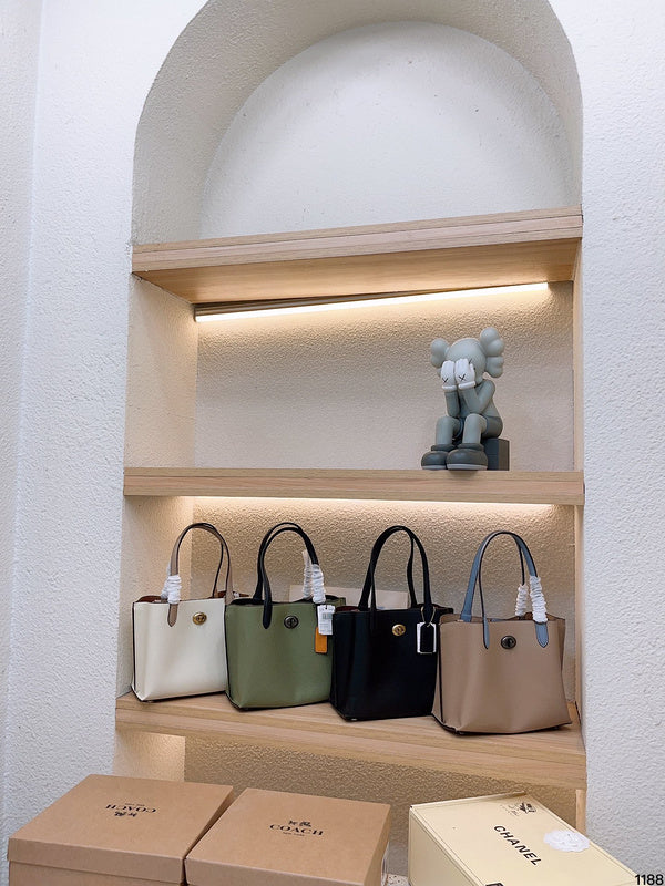 LO - CCH Bags - 095
