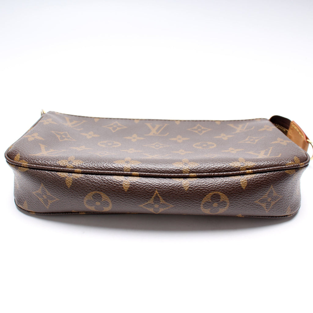 Pochette Accessories