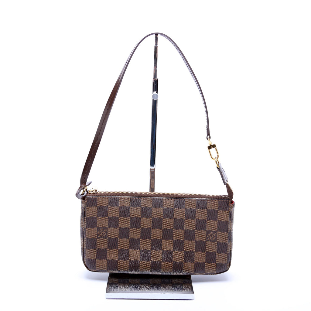 Pochette Accessories