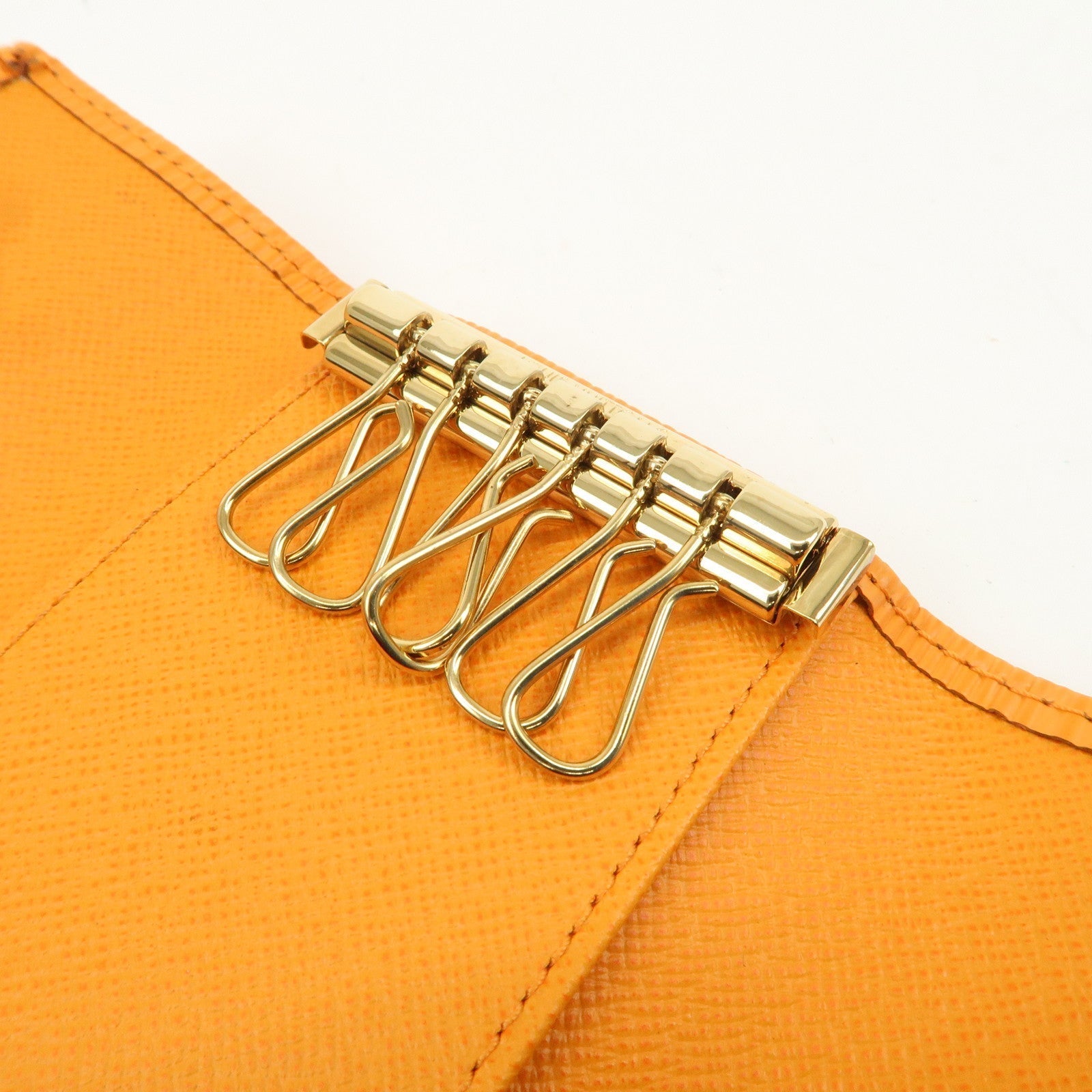 LO-LV bags 3989
