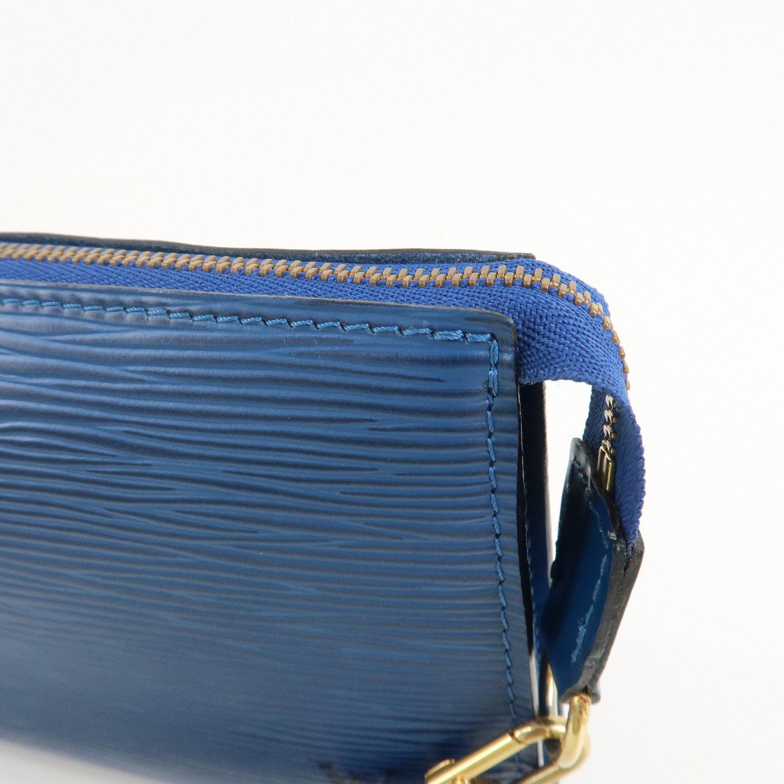 LO-LV bags 3822