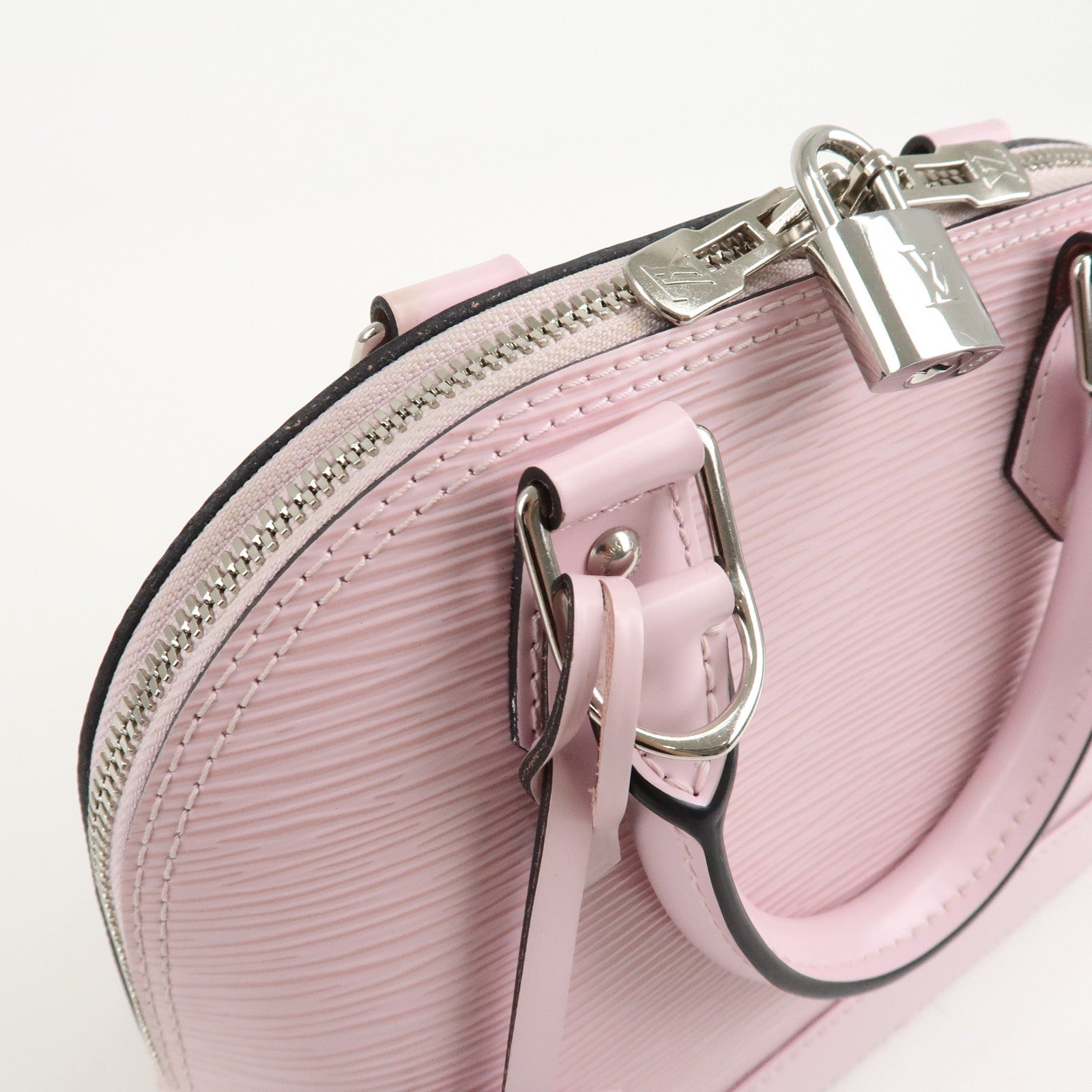 LO-LV bags 3952