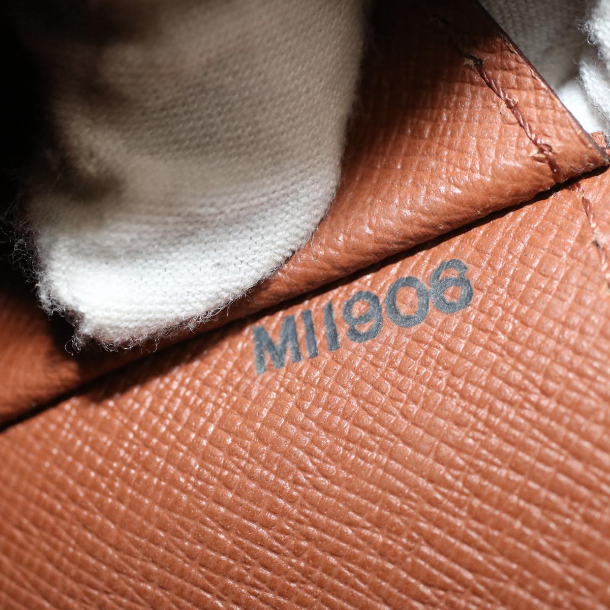 LO-LV bags 230