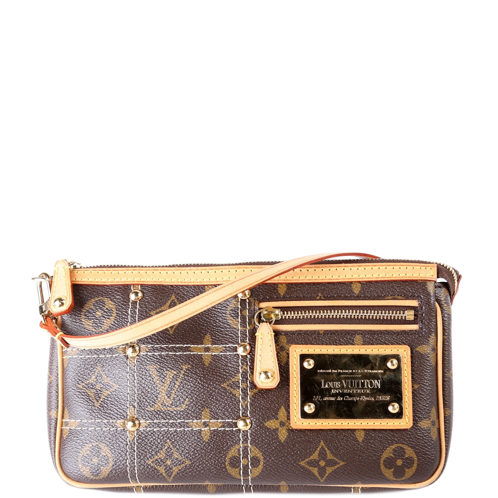 Riveting Pochette