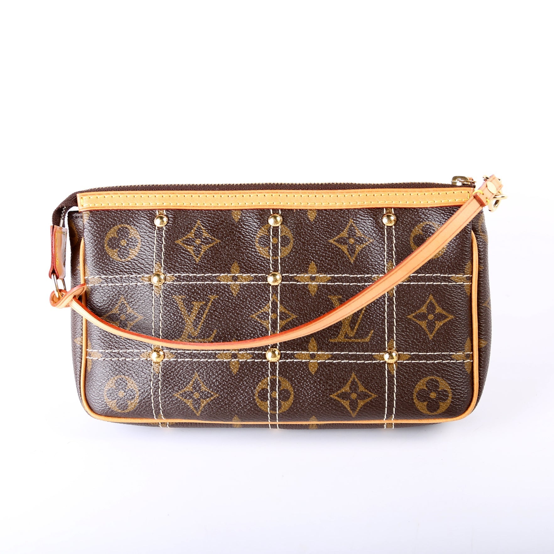 Riveting Pochette