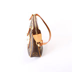Riveting Pochette