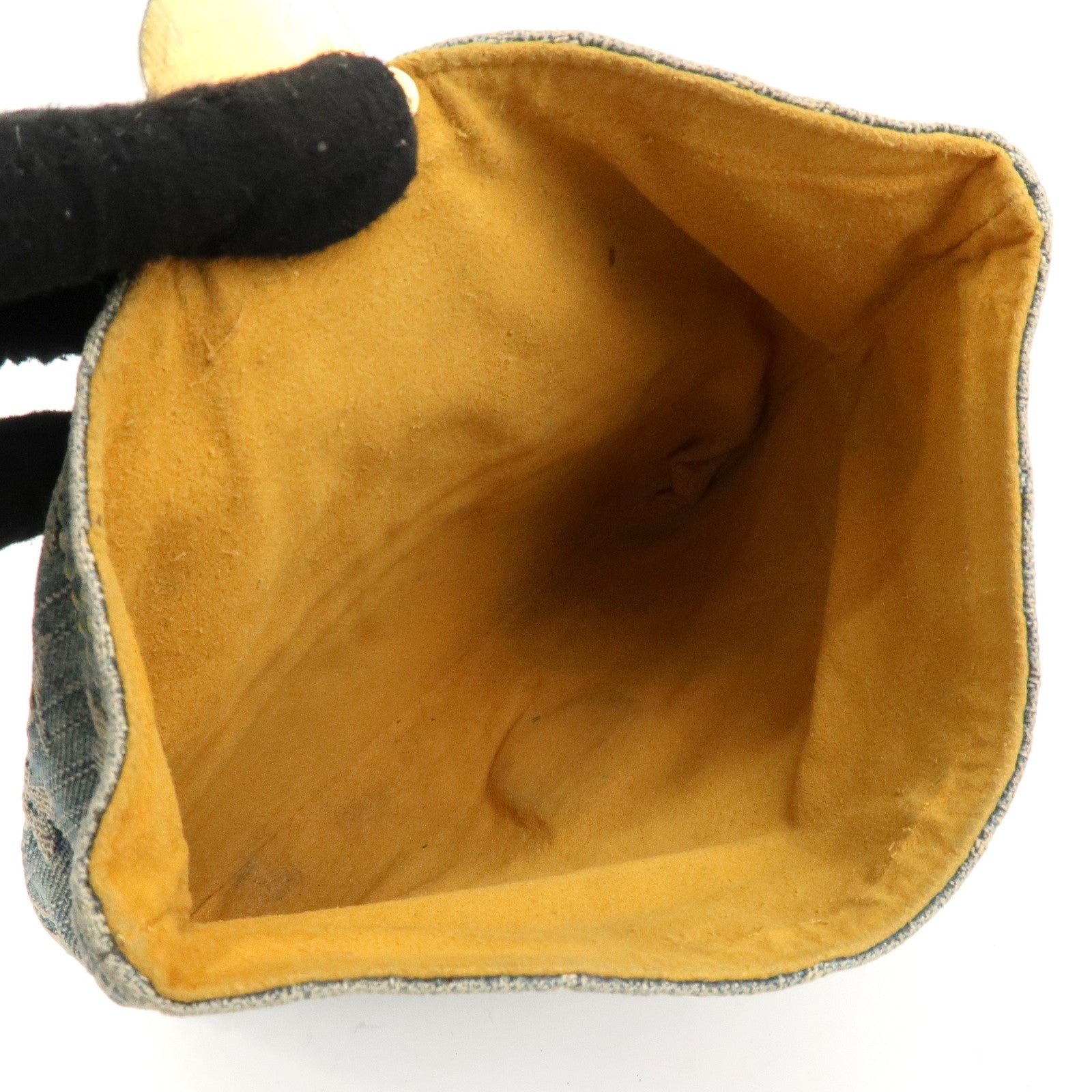 LO-LV bags 3934