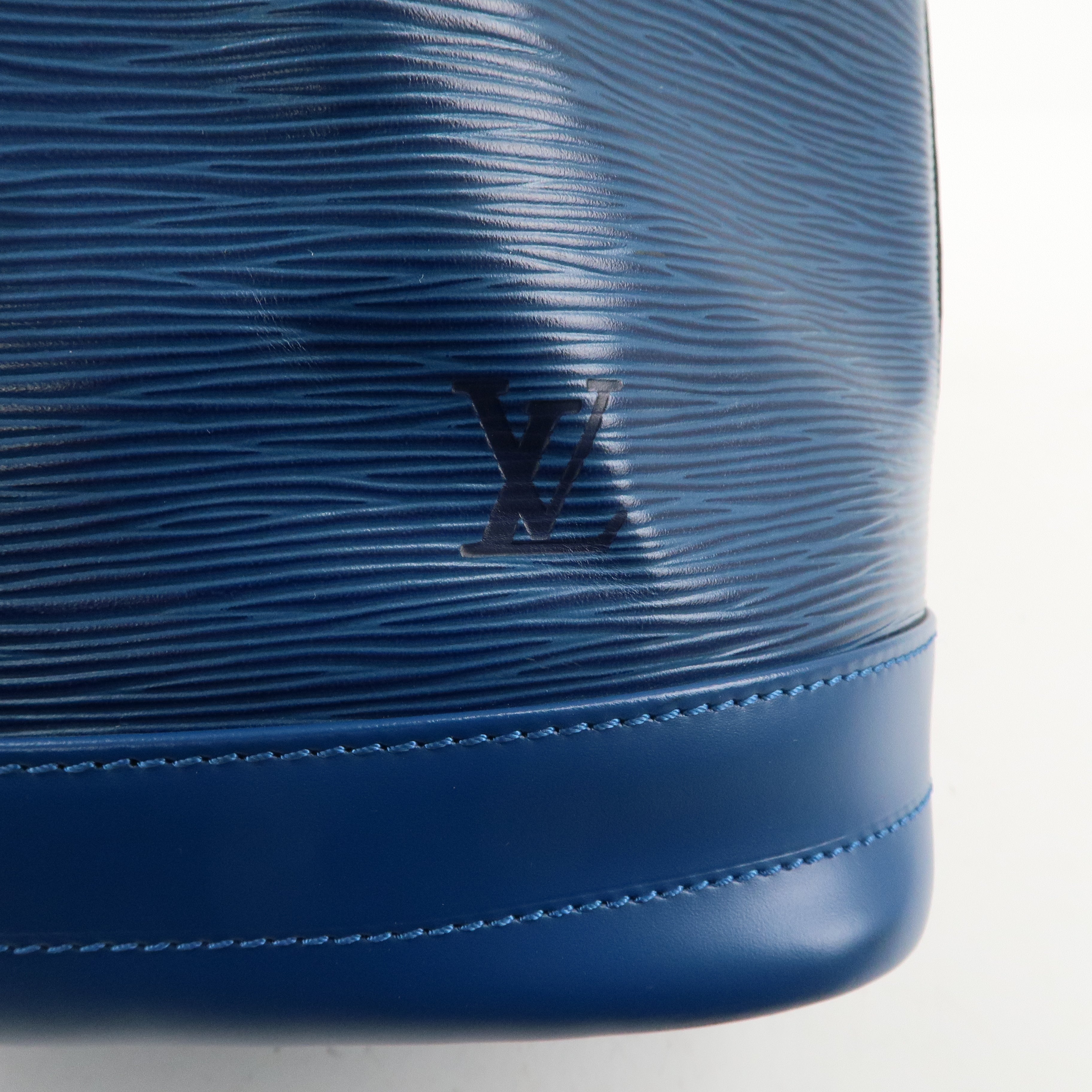 LO-LV bags 4081