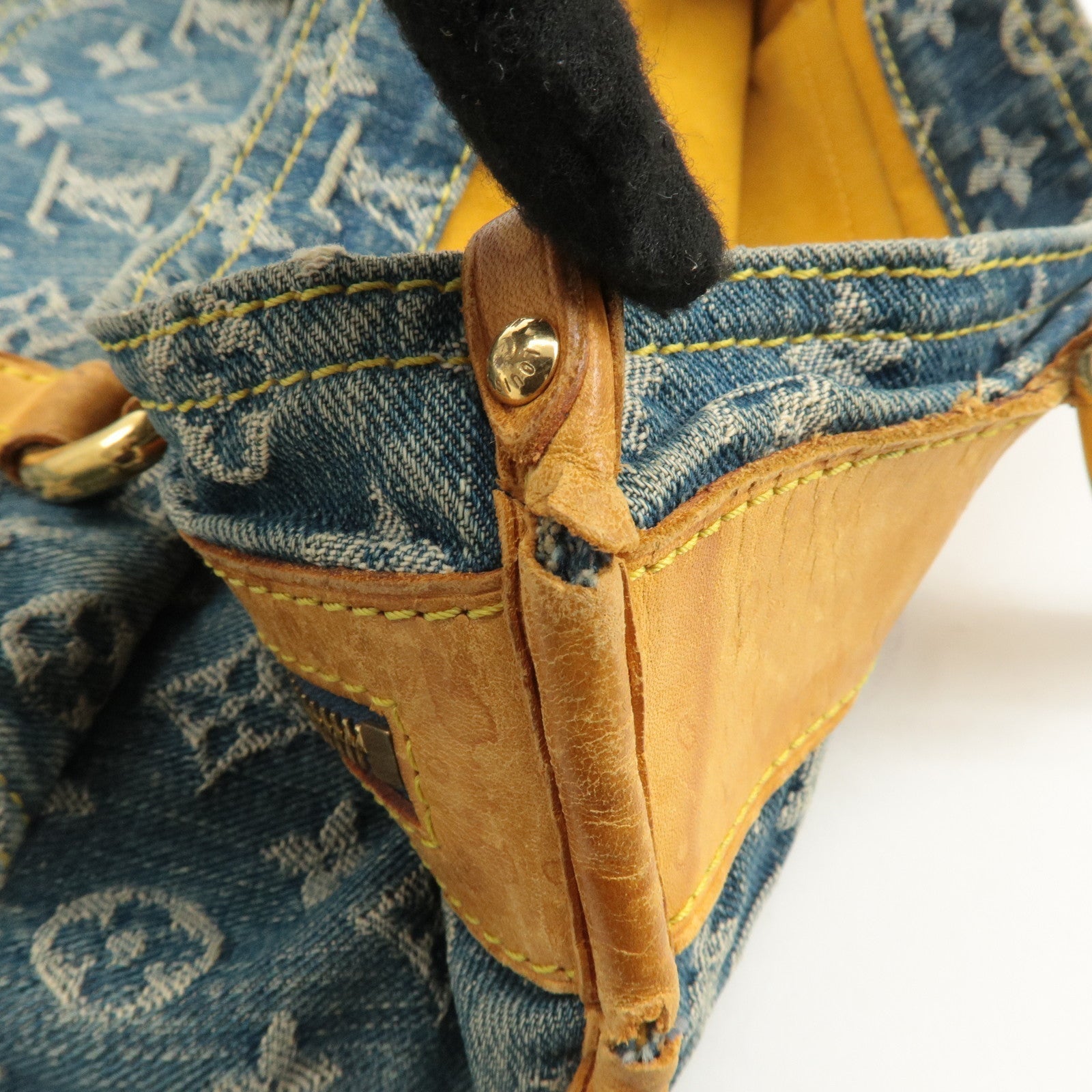LO-LV bags 4059