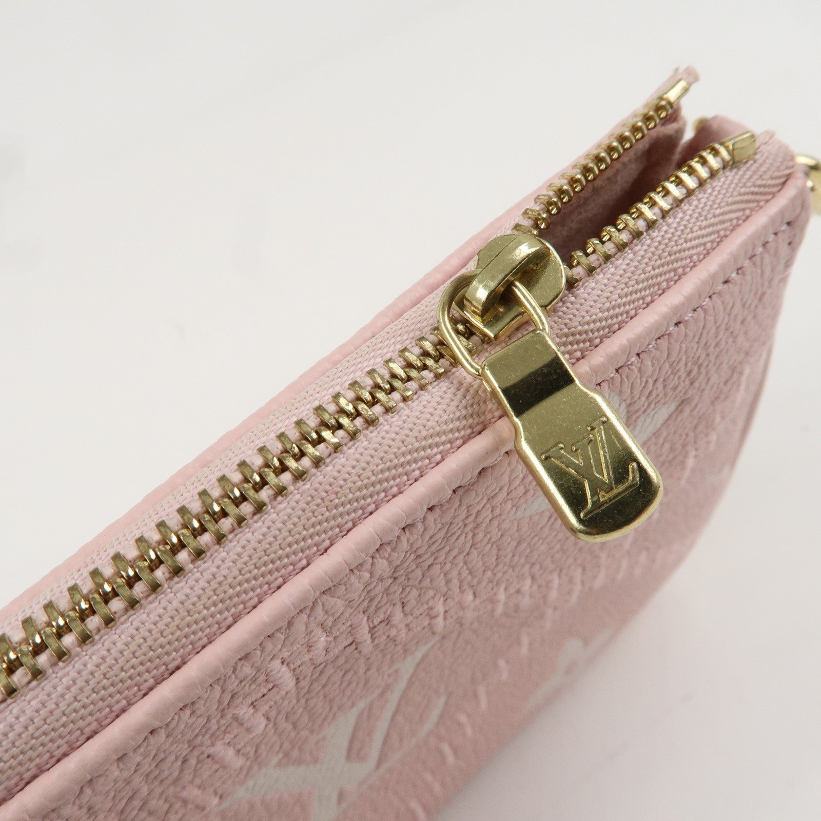 LO-LV bags 4027