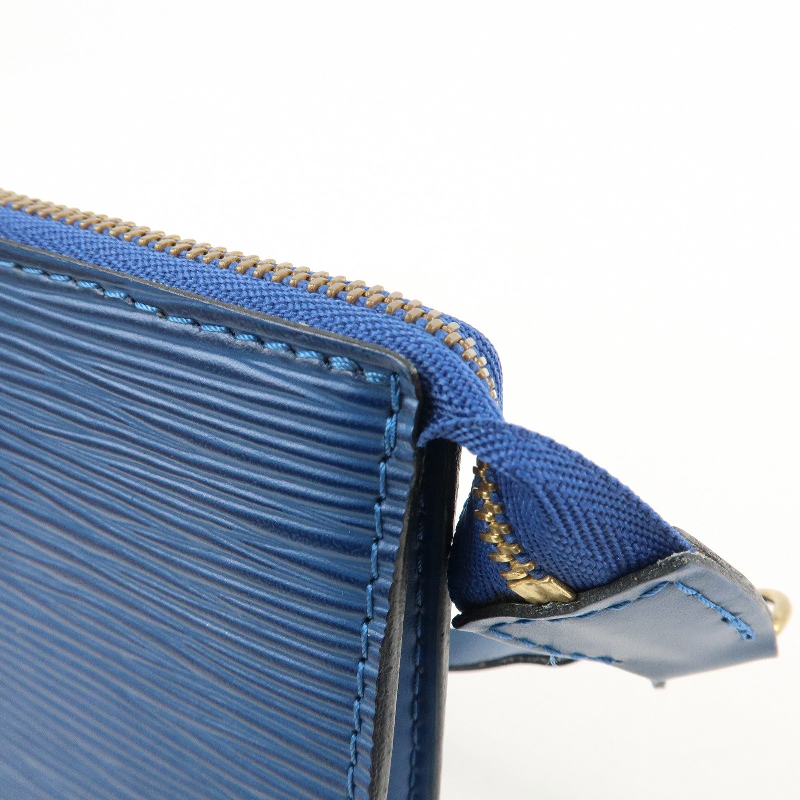 LO-LV bags 3878