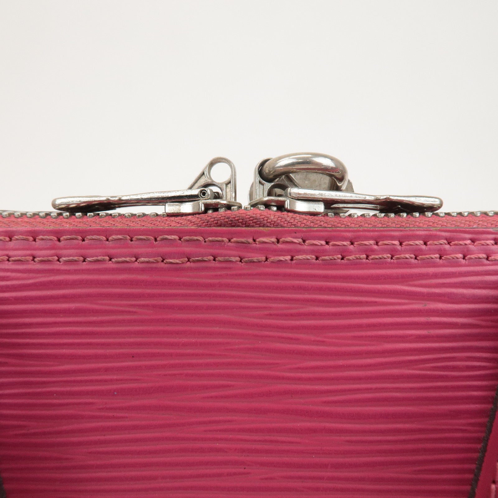 LO-LV bags 3937