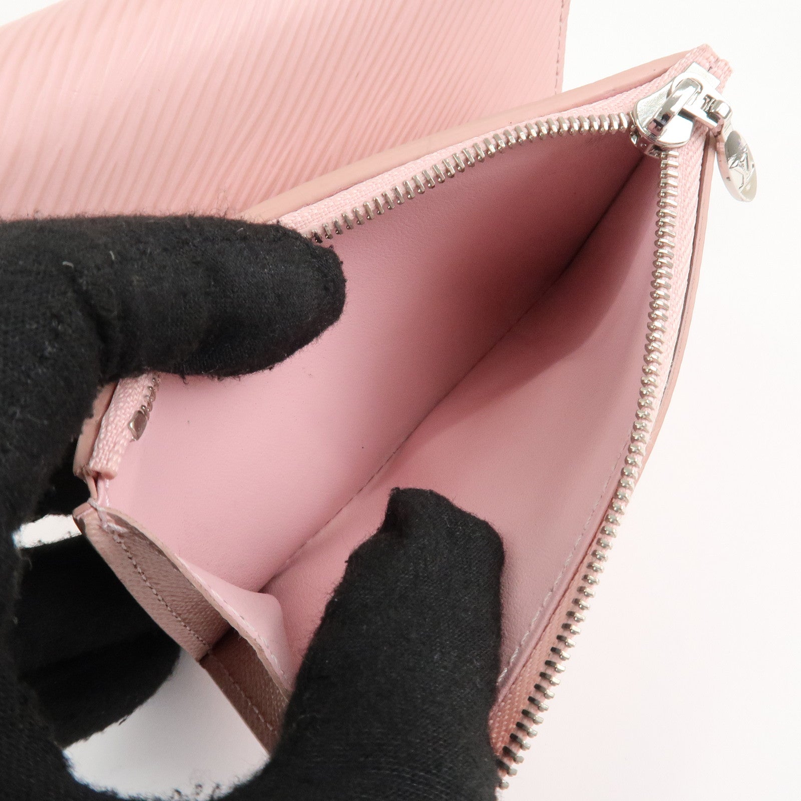 LO-LV bags 3803