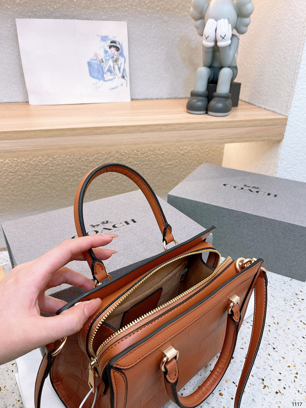 LO - CCH Bags - 398