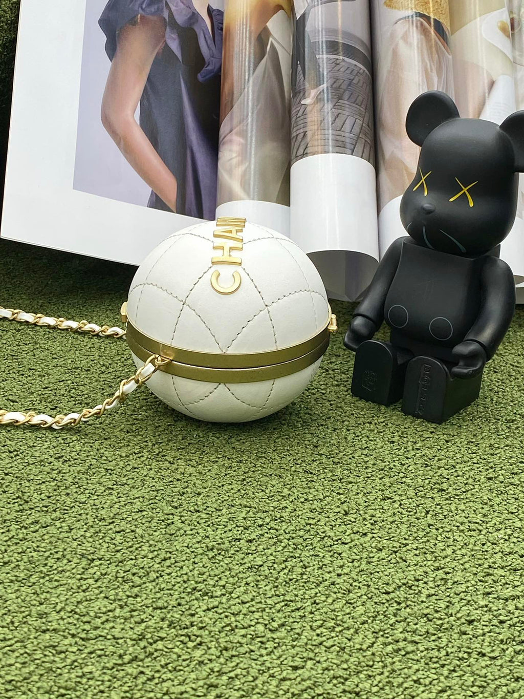 CHL -  Ball Bag White and Gold Chain Bag For Women 23.5LO/9.25in