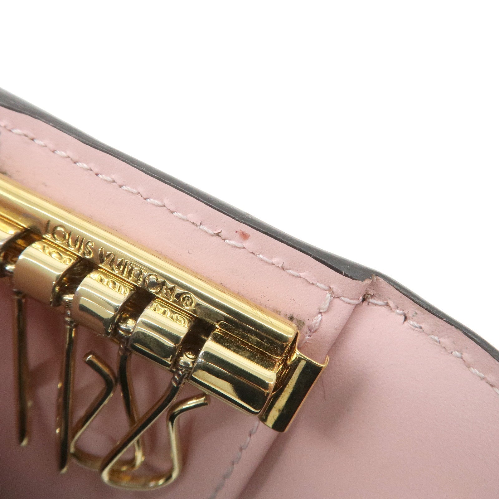 LO-LV bags 3845