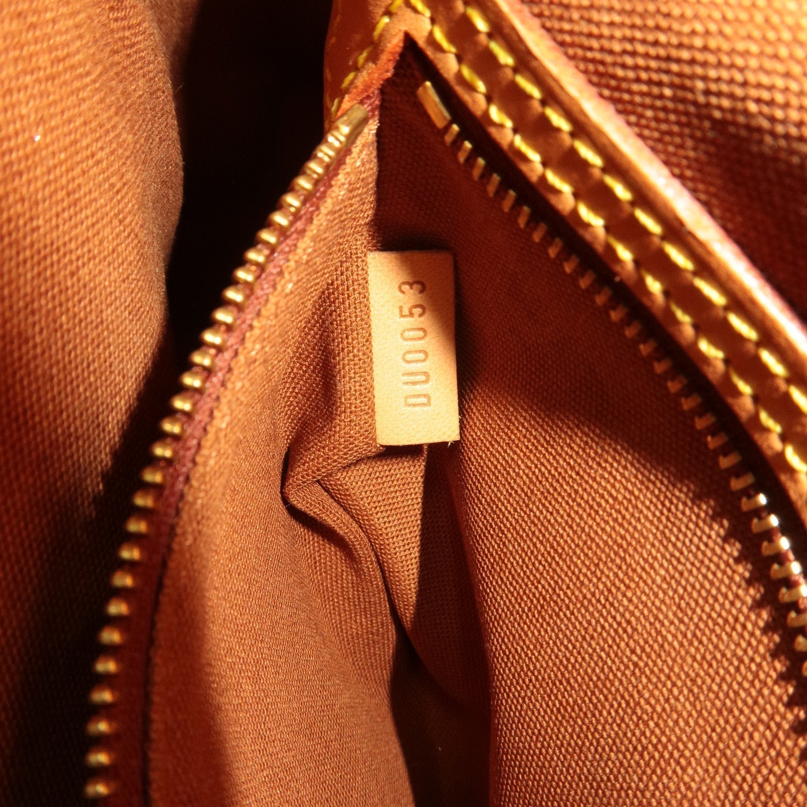 LO-LV bags 3501