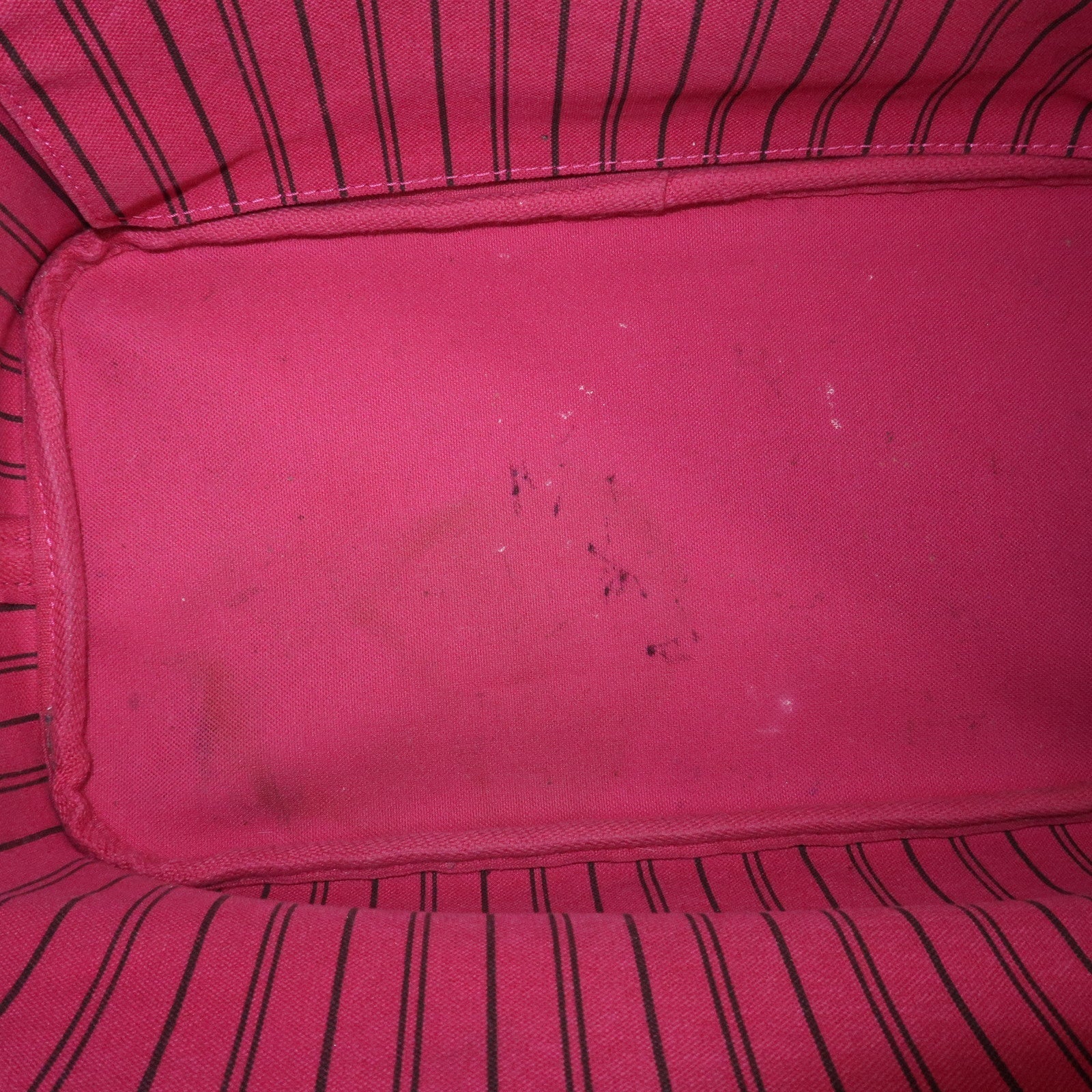 LO-LV bags 3833