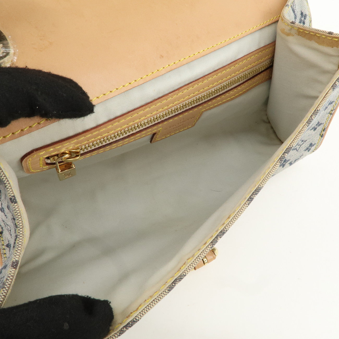LO-LV bags 3957