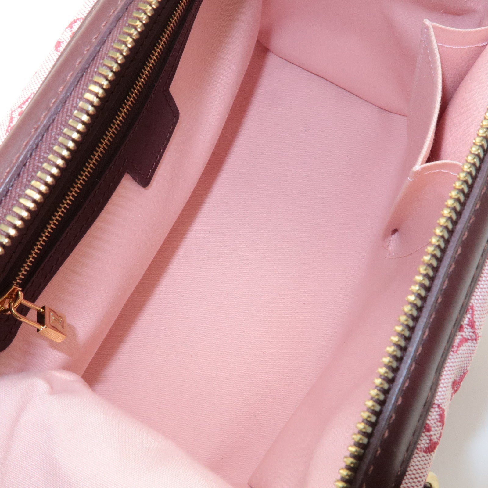 LO-LV bags 4068