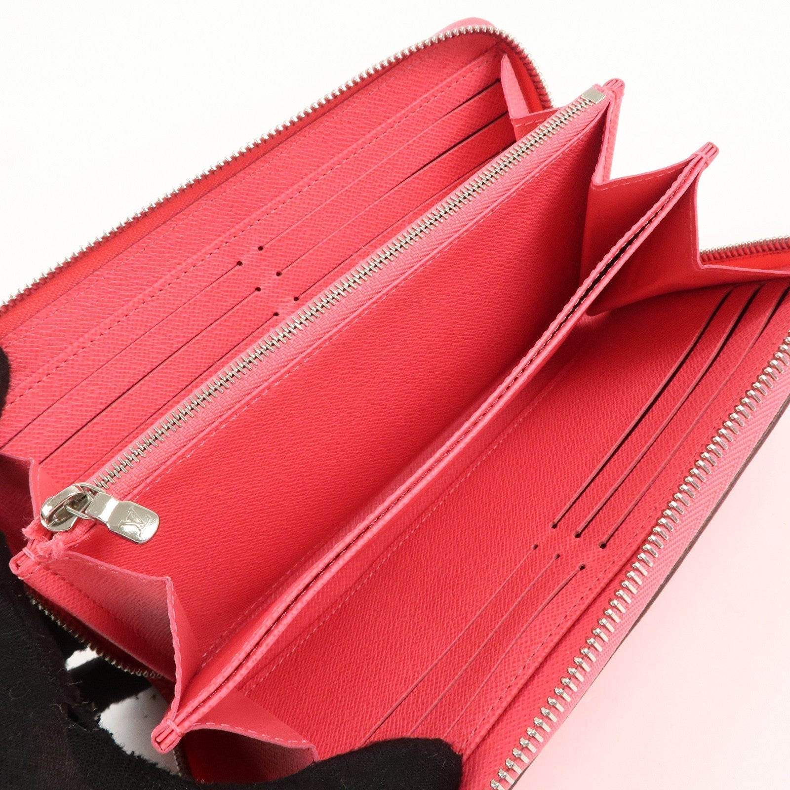 LO-LV bags 4074