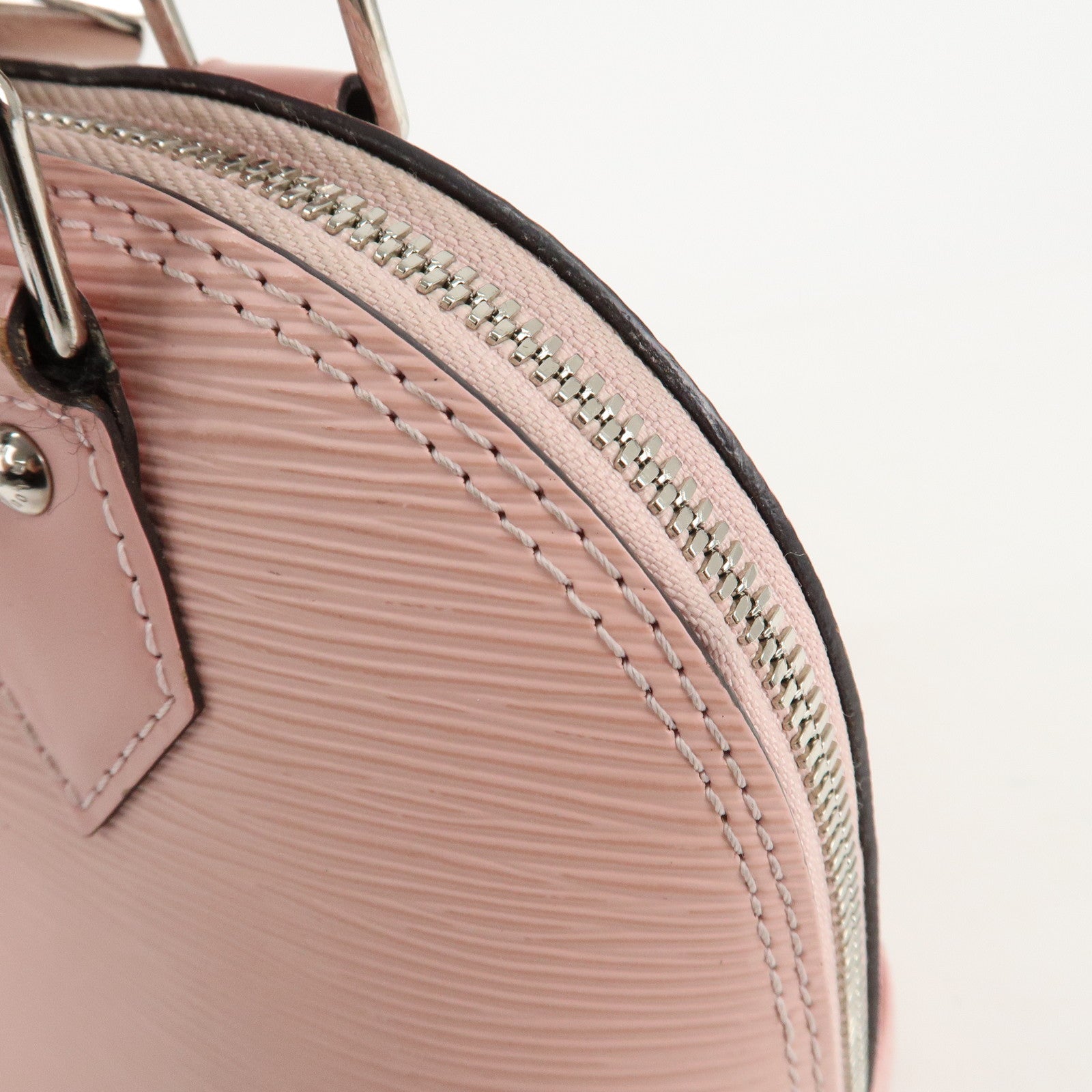 LO-LV bags 3862