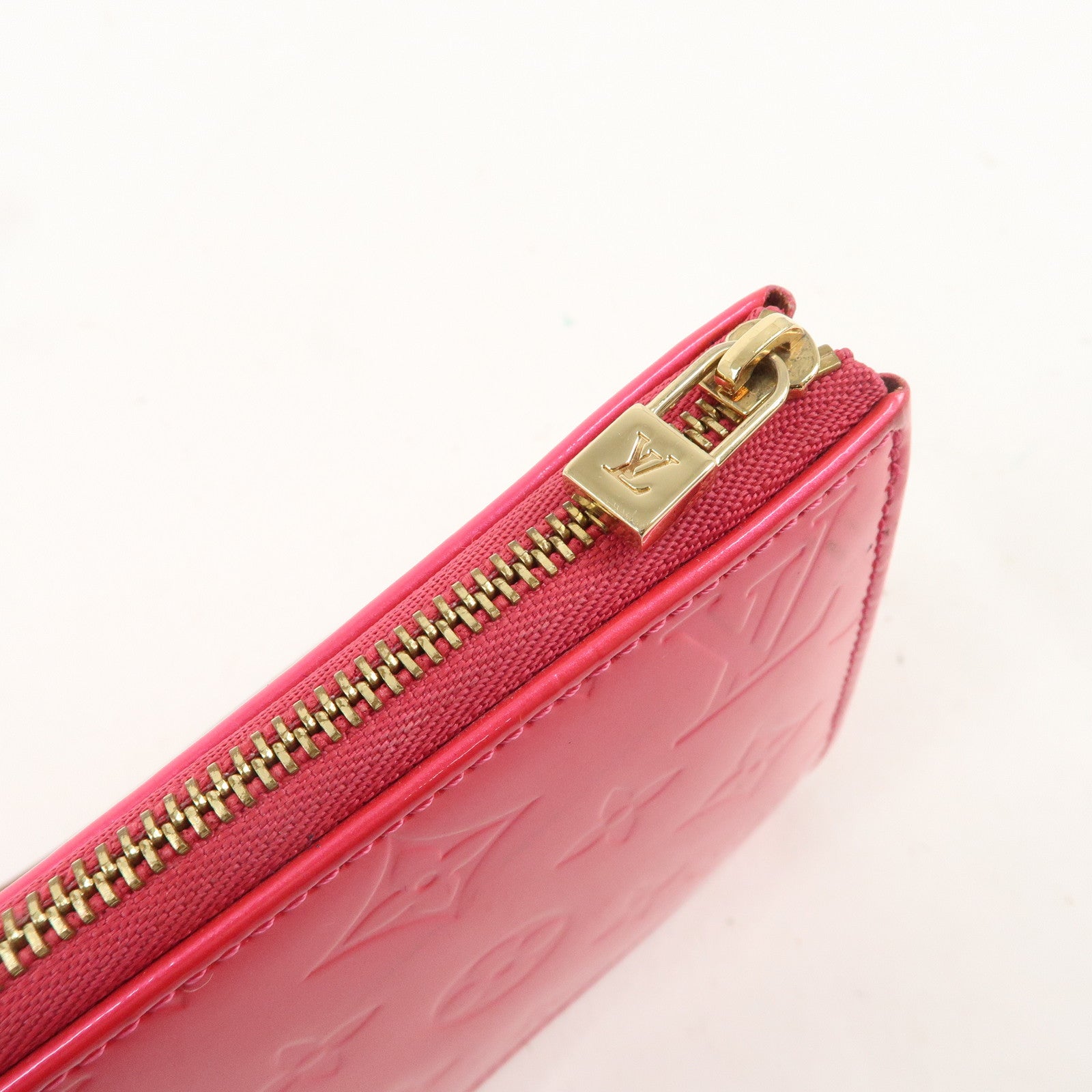 LO-LV bags 4047