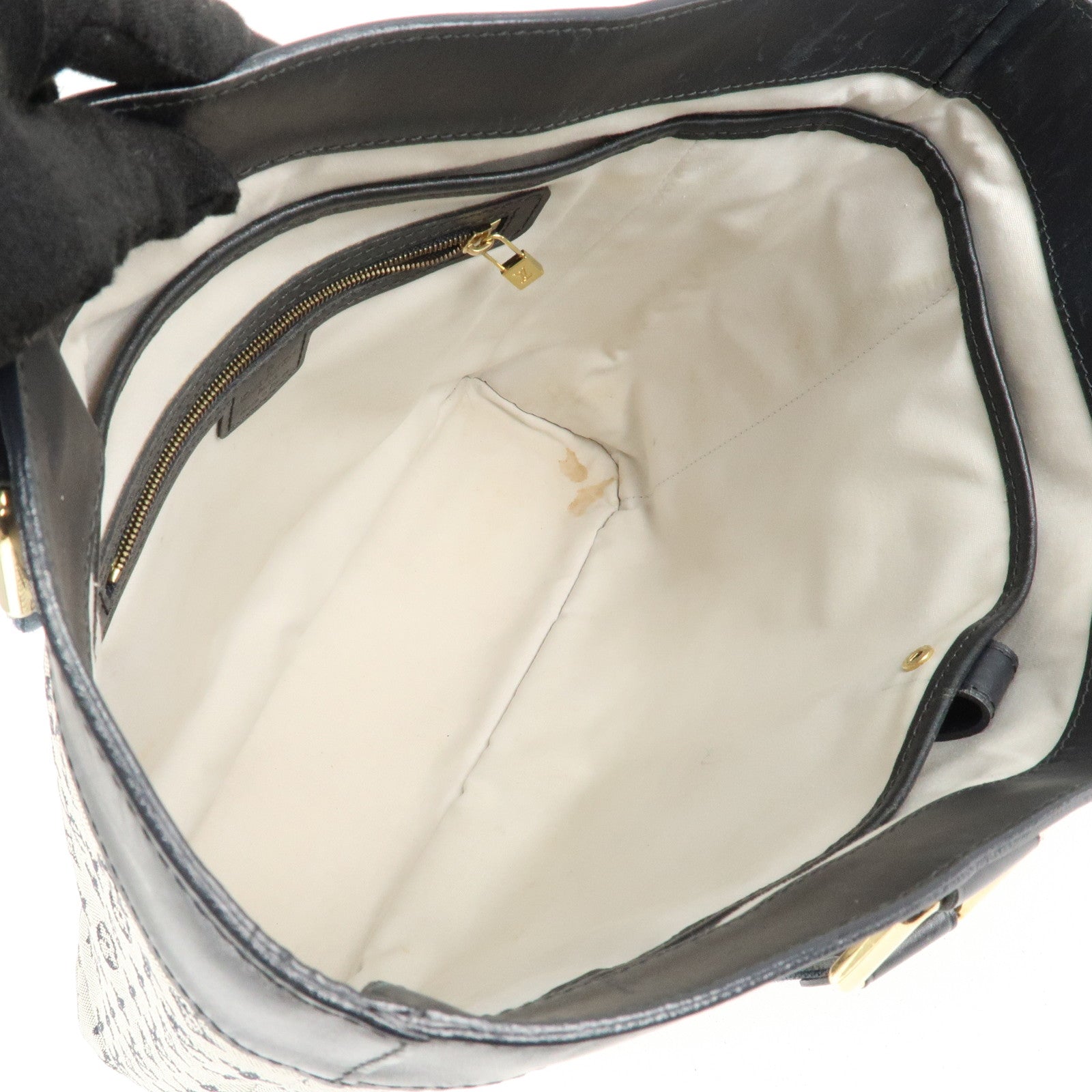 LO-LV bags 3830