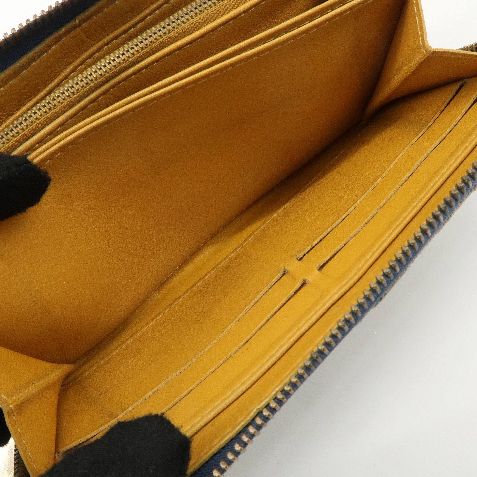 LO-LV bags 3895