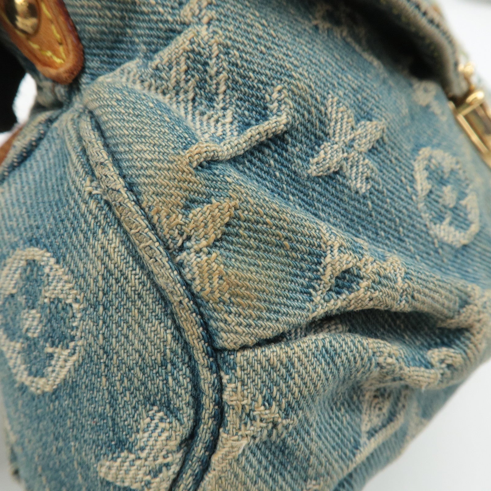 LO-LV bags 3840