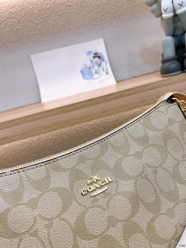 LO - CCH Bags - 221