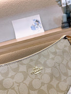 LO - CCH Bags - 221