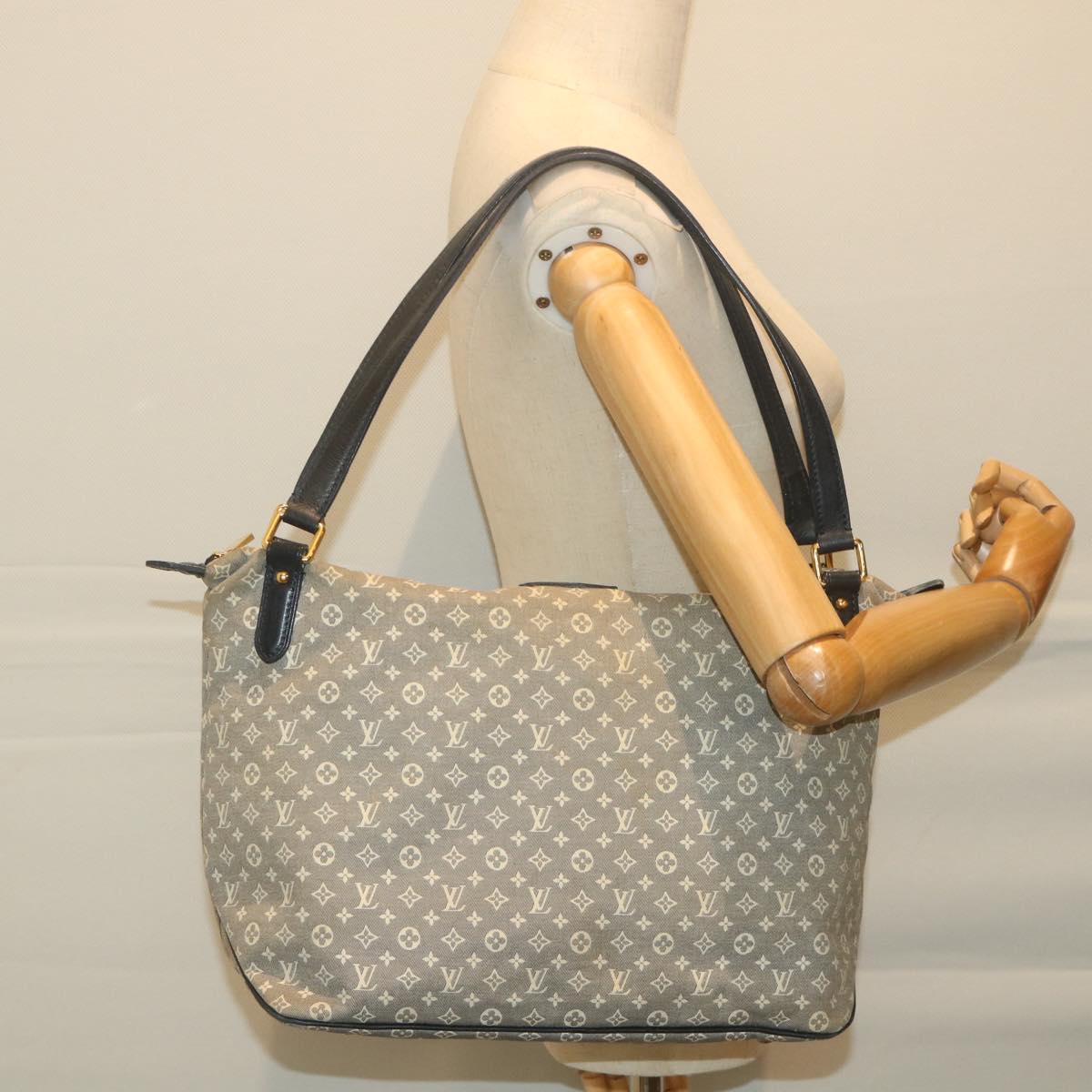 LO-LV bags 6589