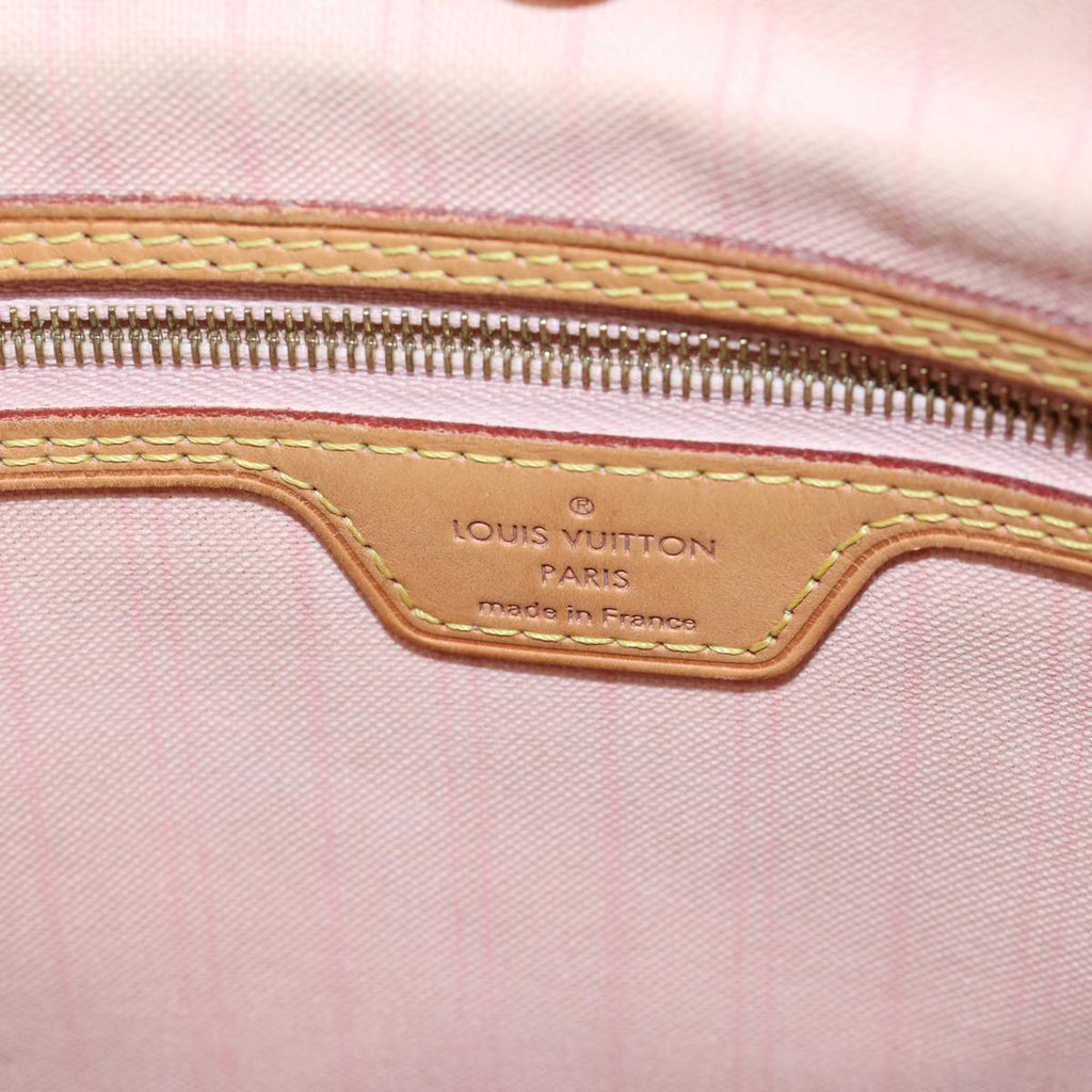 LO-LV bags 2101
