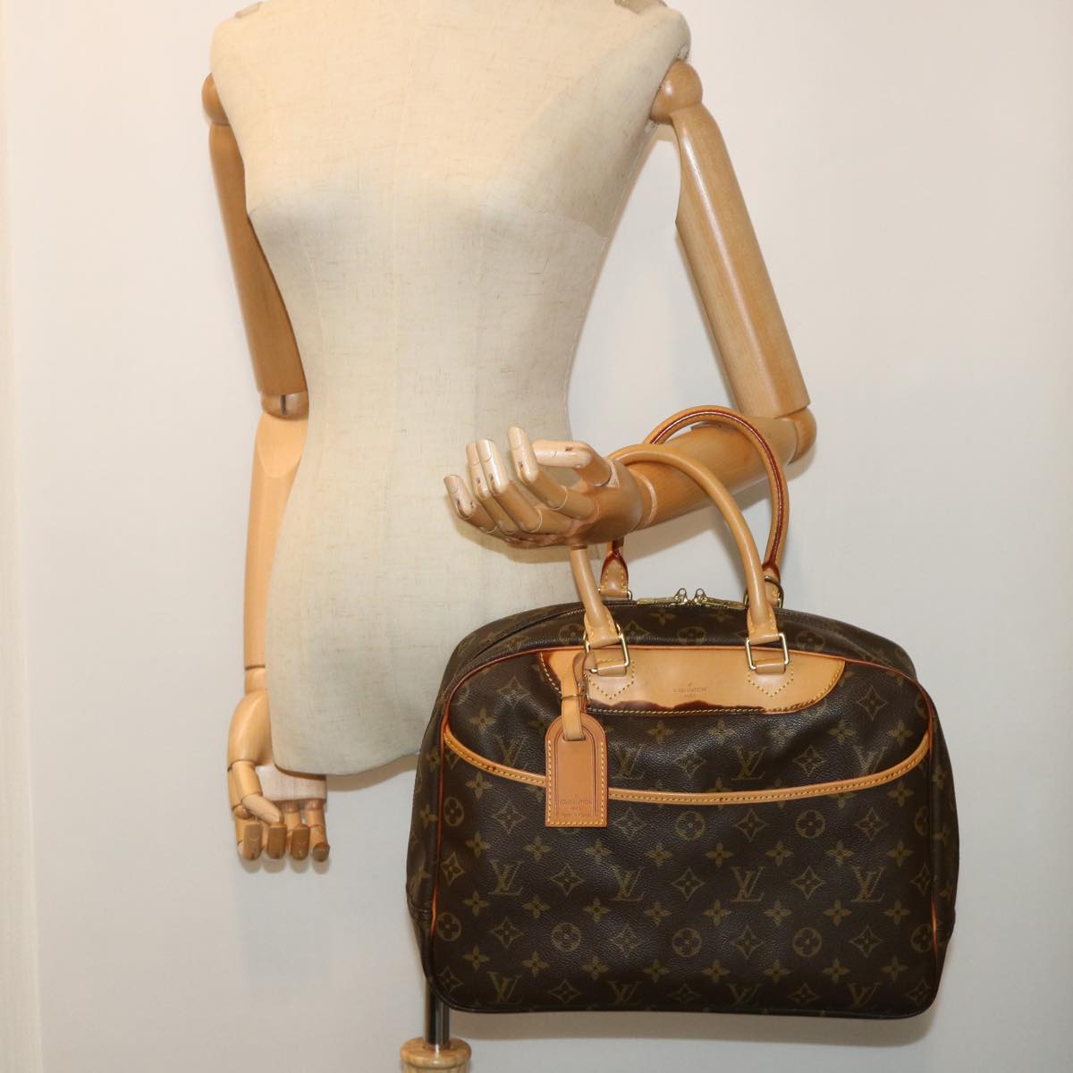 LO-LV bags 2081