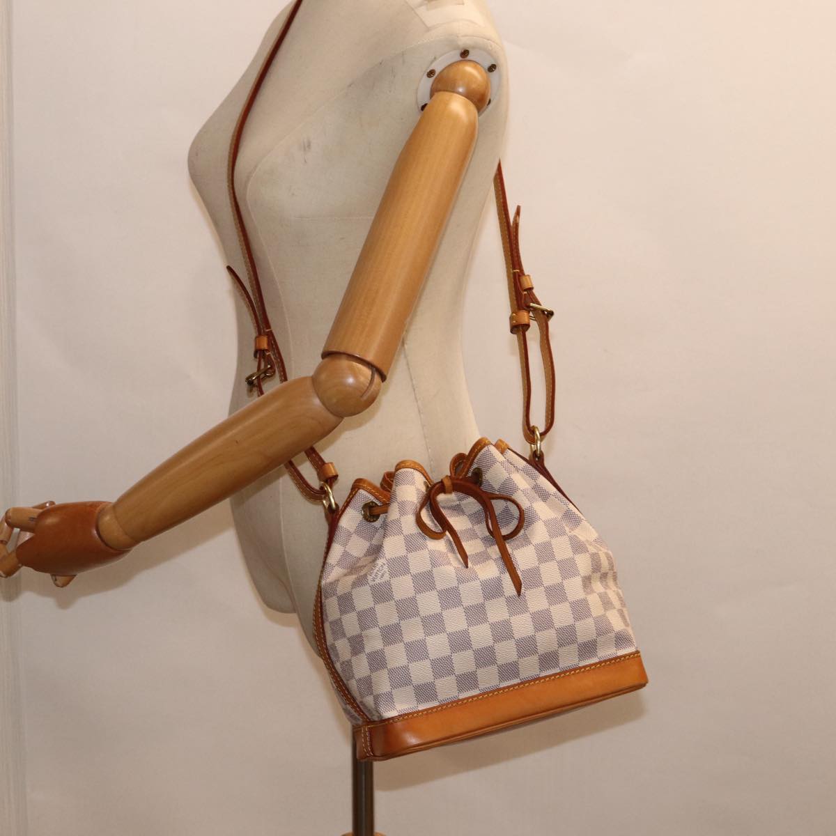 LO-LV bags 6298