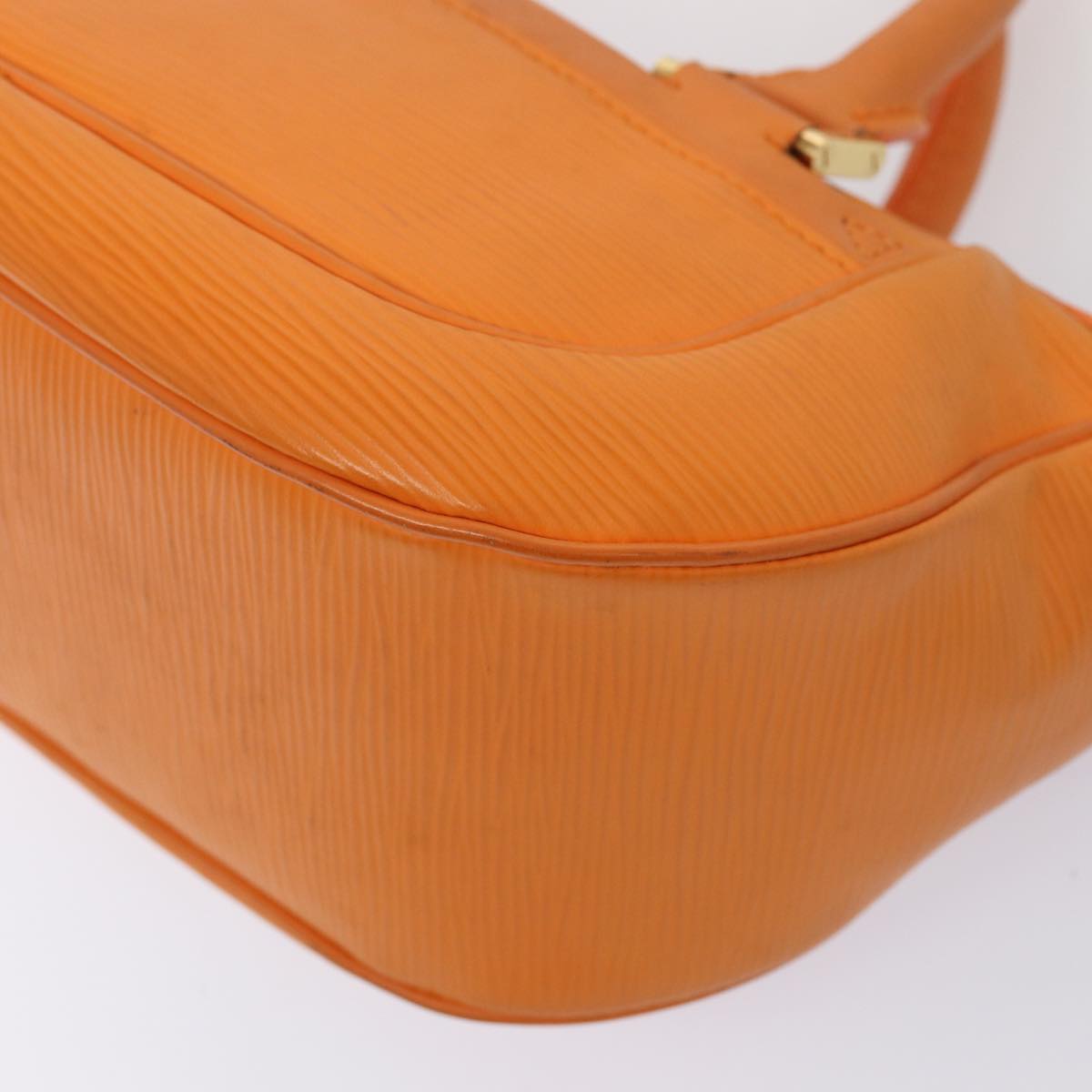 LO-LV bags 2057