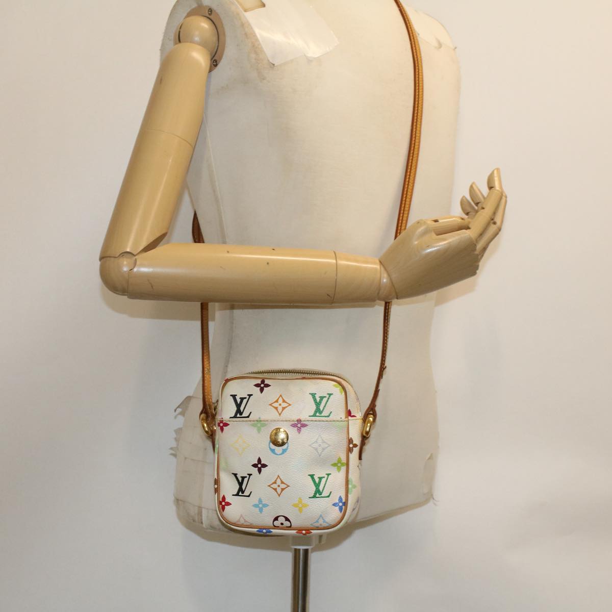 LO-LV bags 6637